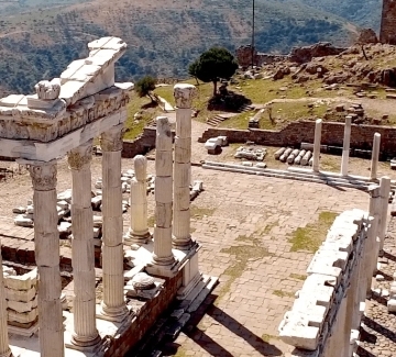 Sacred Spaces: A Tour of Ancient Temples and Shrines sidebar image